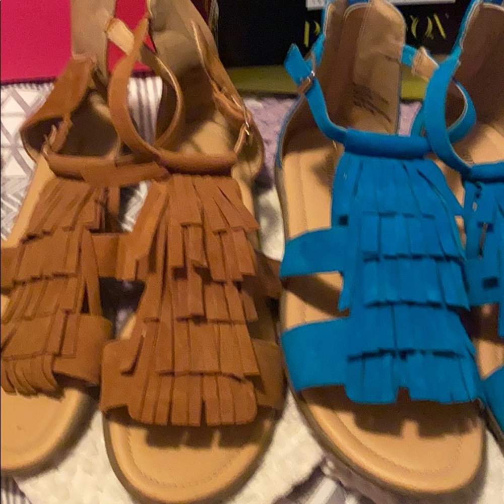 Blue velvet and brown velvet sandals